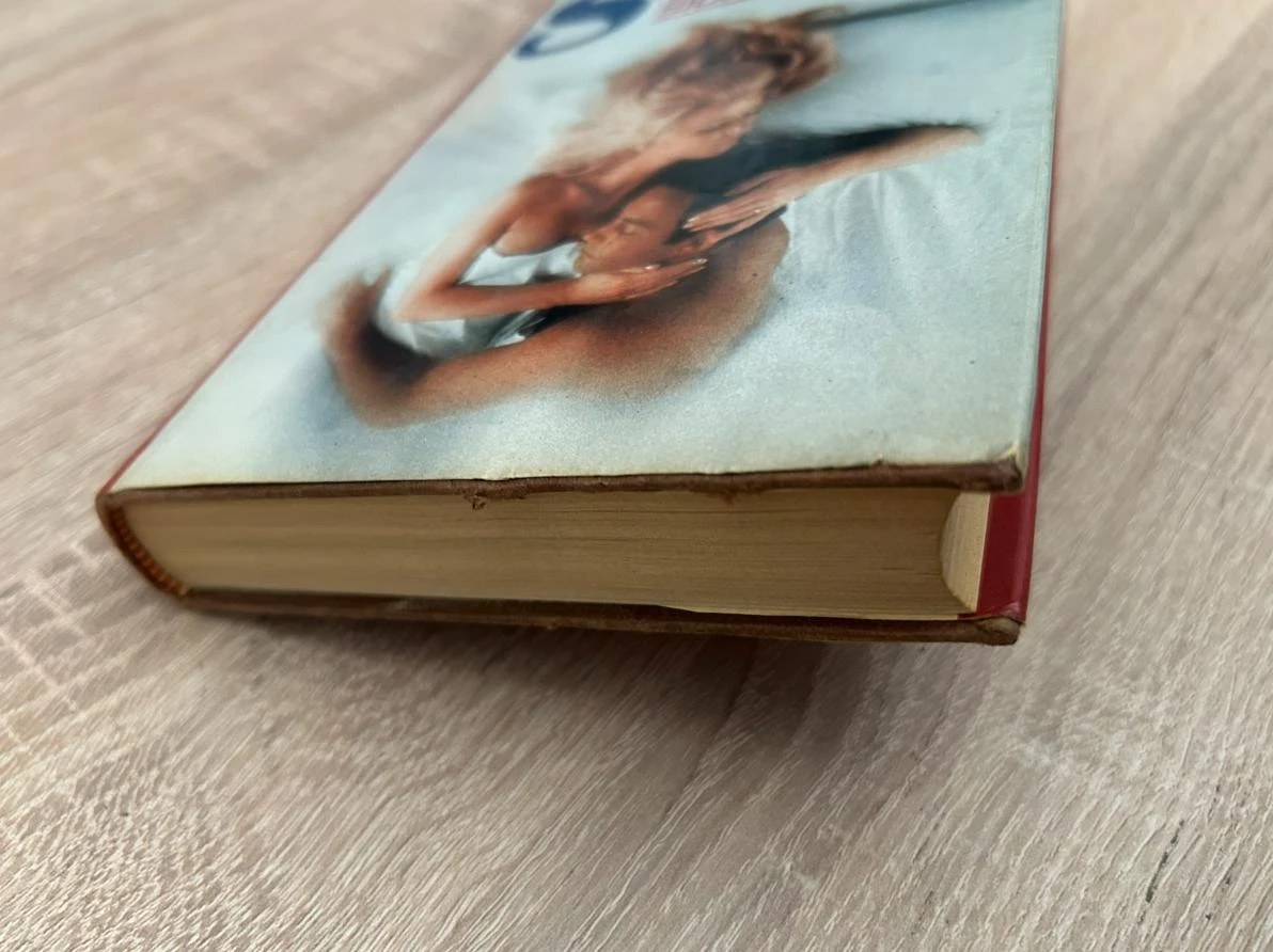 Book Blood Ties - Sidney Sheldon (Hardcover) | Circle of Readers – photo 6